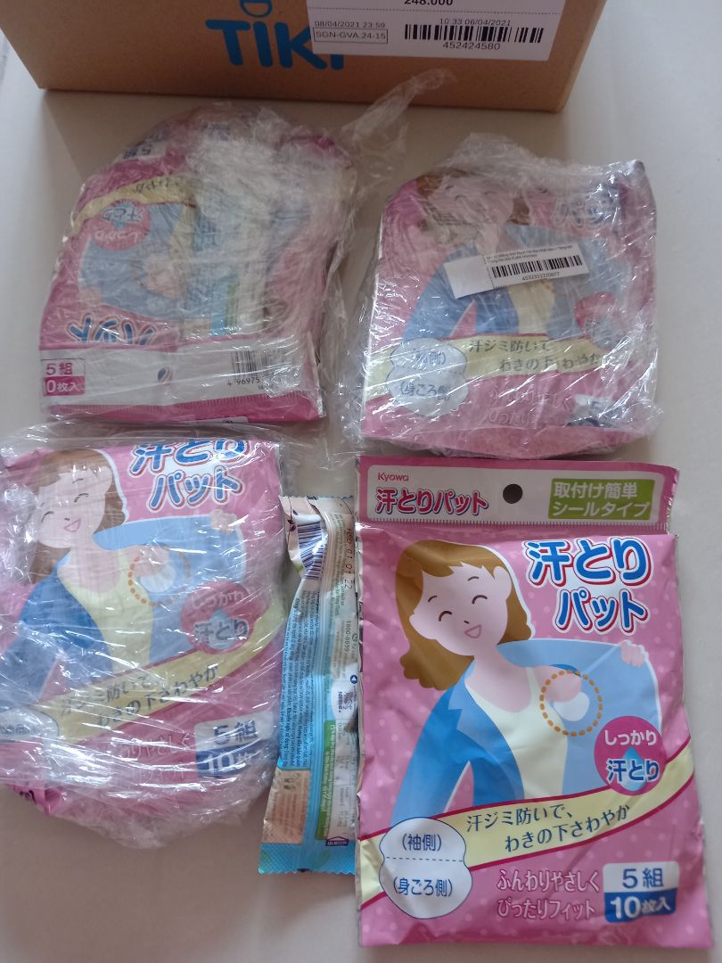 Mình đặt set dán ngực nội địa Nhật, shop giao mình miếng dán nách China. Mình không cần sản phẩm này, Tiki vui lòng làm việc với shop này và đổi hàng gấp cho mình. Thanks.