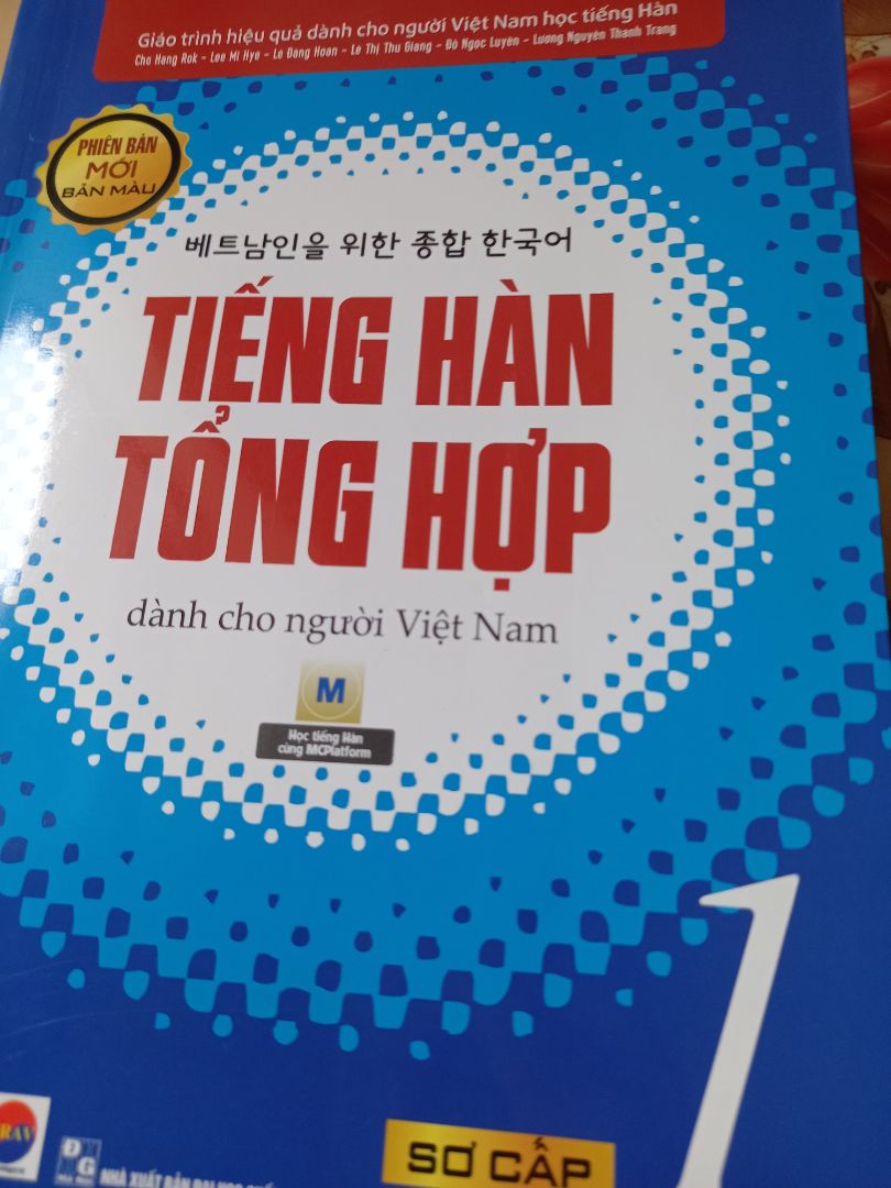 sách ok lắm luôn mọi người ạ, đẹp, đày đủ chi tiết, sẽ ủng hộ shop tiếp, mọi người nên mua nha...đây là nhận xét của tôi