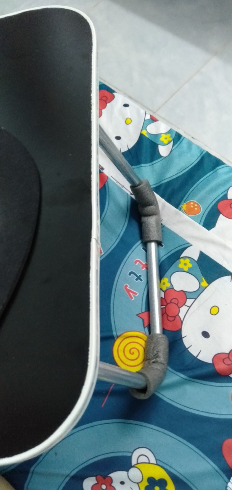 bàn nhận về oke hết, đóng gói kĩ, mở muốn ná thở nhưng điều mình kh thích là chân bàn có vẻ nhỏ, chỉ tầm 22-23cm mấy, nhưng dù vậy vẫn chắc chắn, kh vấn đề gì nên mình vẫn cho shop 5 sao