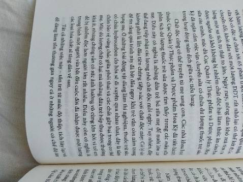 Mình nghĩ ai cũng nên đọc cuốn sách này. Rất buồn vì các hóa chất trong nông nghiệp rất nguy hiểm nhưng ít ai ý thực sự ý thức được.