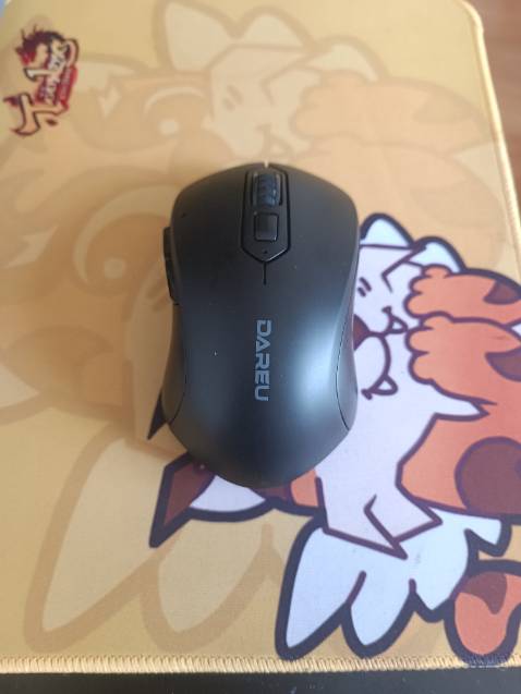 Tracking chỉ có 30ips thôi nên khi si chuyển nhanh chuột sẽ không chính xác do không đọc nổi. Nhưng với giá tiền này để làm văn phòng với 1 con chuột không dây thì oke