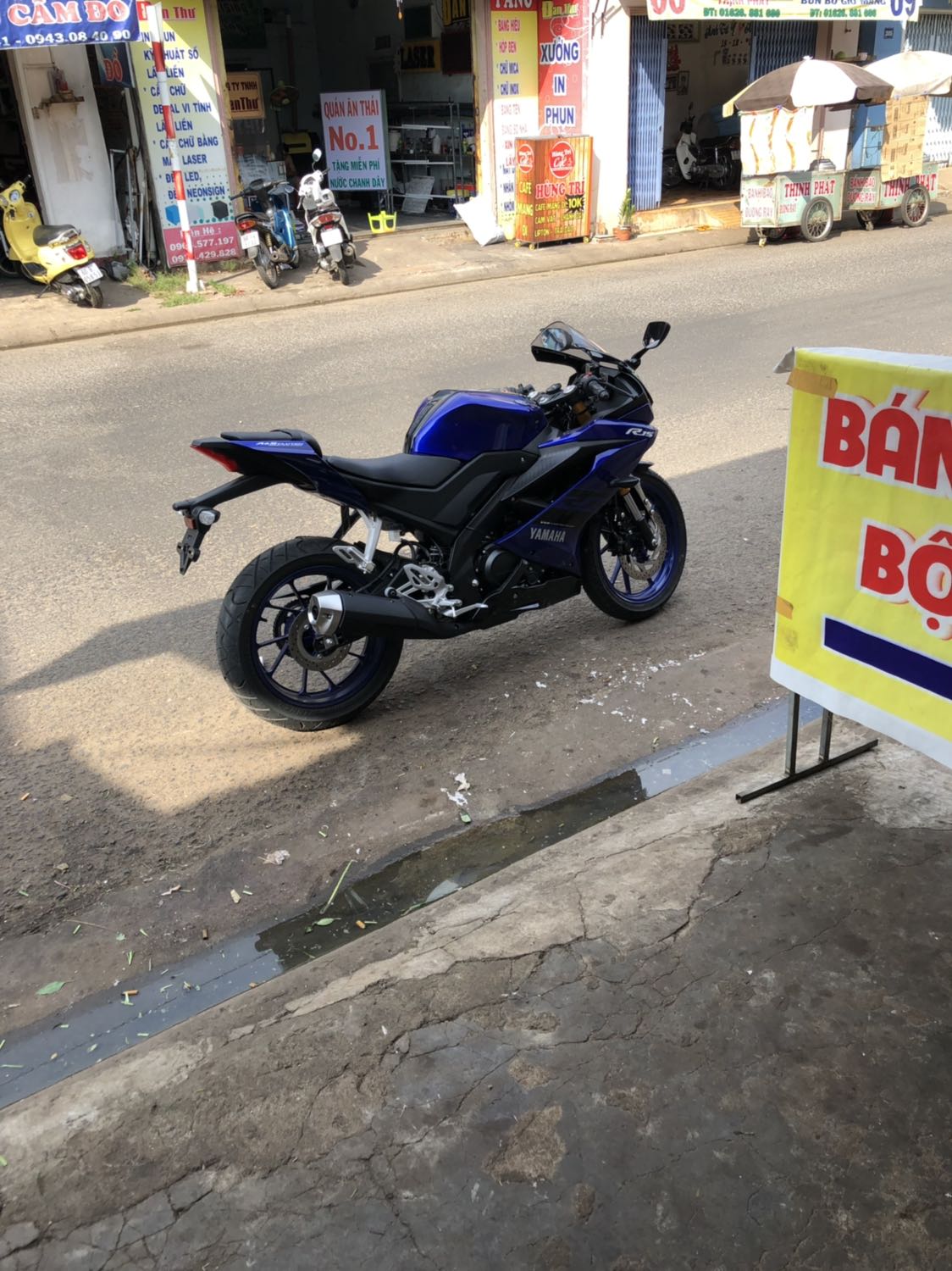 Xe đẹp ạ và rất hài lòng tuy nhiên nvvp thì có thái độ ko mấy thiện cảm.vô gặp kh mà cứ khó chịu ra