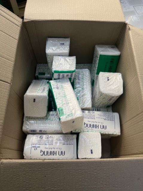 Không giao cọc gỗ tặng như hình!