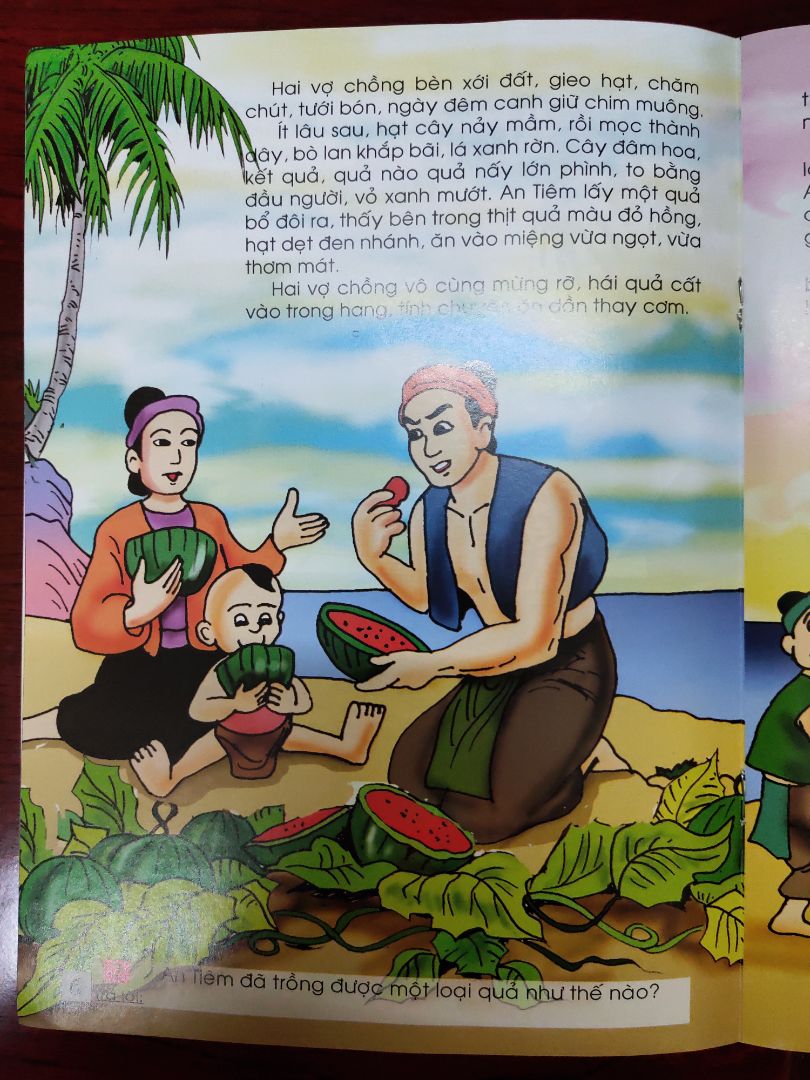 Sách khổ to, giấy đẹp, chữ cũng to, tranh vẽ sinh động