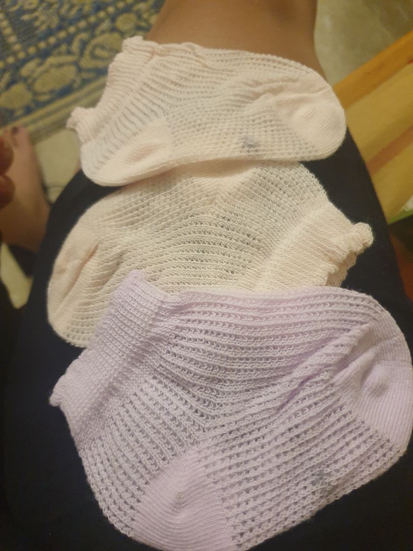 mua hàng này giao hàng kia,lại toàn mầu hồng gớm nữa chư