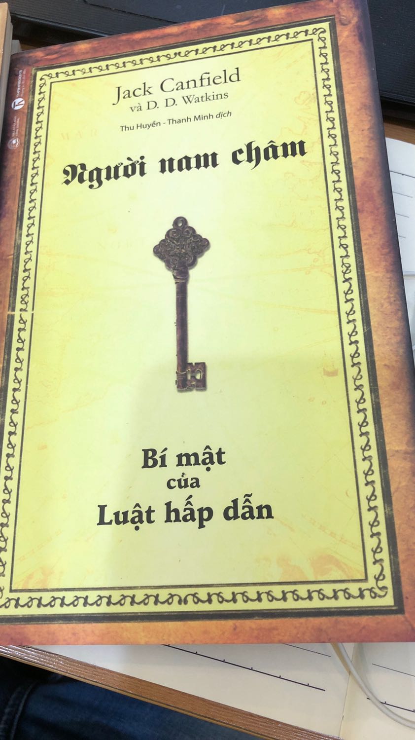 Mình đã nhận đủ hàng, giao hàng nhanh hơn dự kiến, giá tốt, sách đẹp. Nộidung vì hay nên mình mới mua về đọc, thanks shop vs tiki