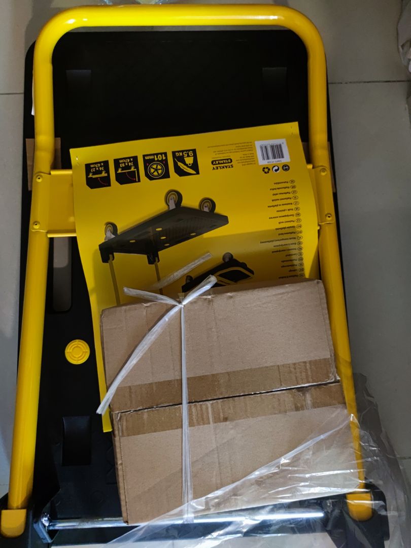 Giao hàng nhanh, nguyên seal, lắp đặt rất nhanh và chắc chắn, rất đáng tiền, hàng Stanley chất lượng tuyệt vời!