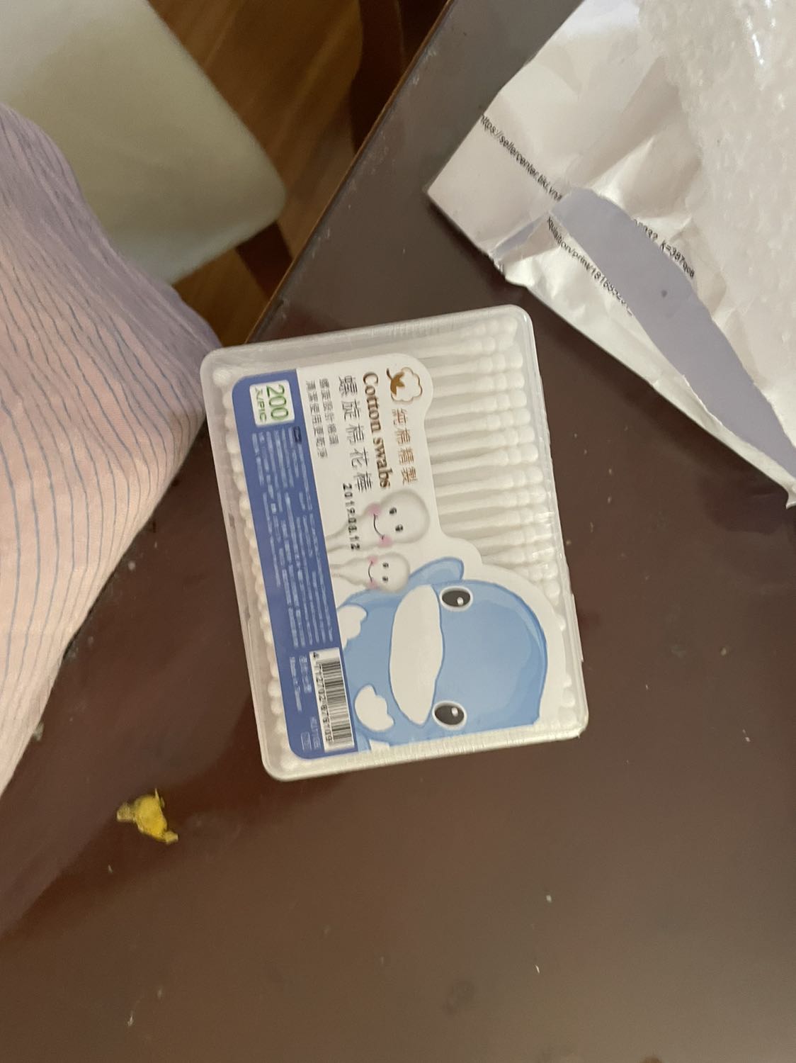 hàng như hình, không có gì phàn nàn, tăm bông to tương đối chứ không quá nhỏ