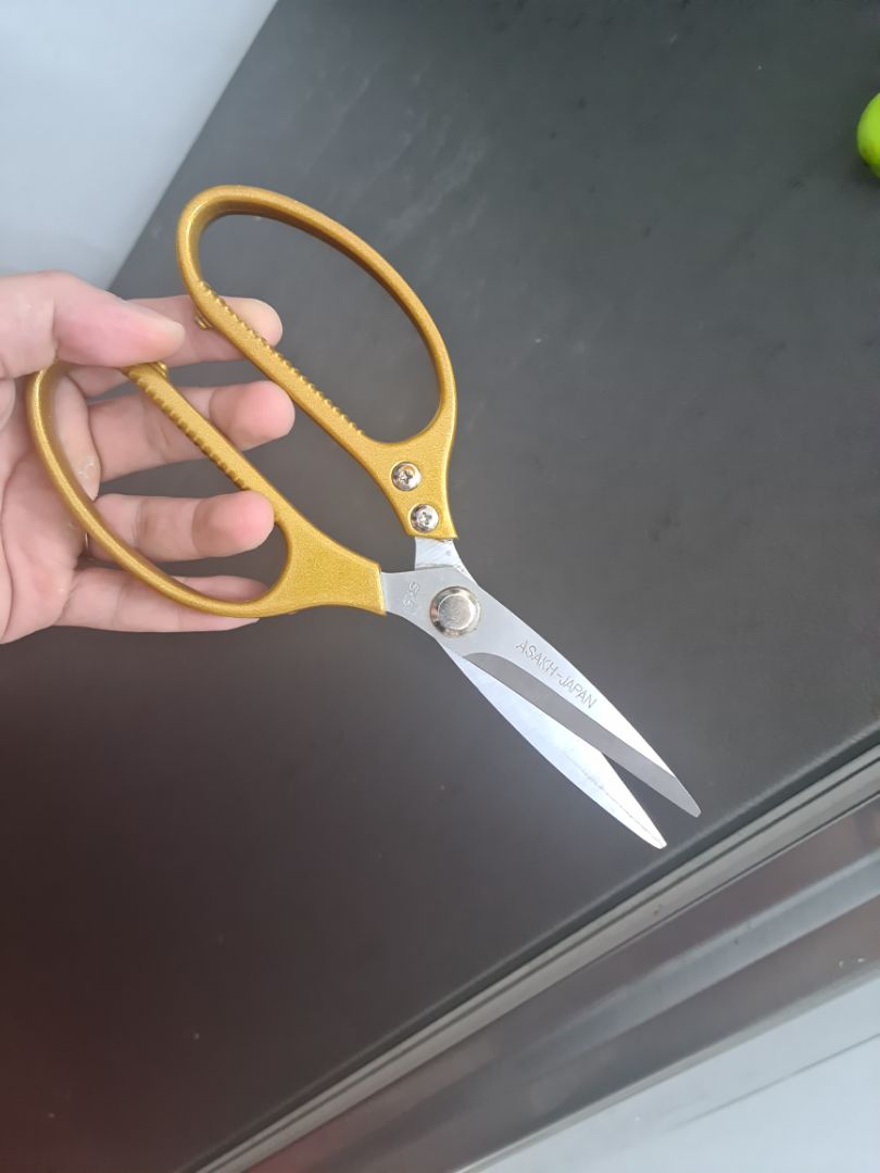 Kéo như ảnh. Cắt không khỏe mấy. Chỉ tốt trong tầm giá