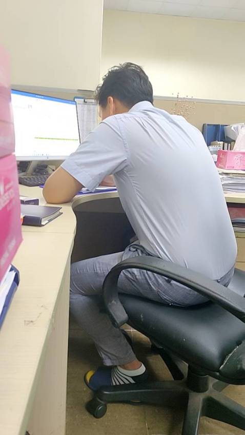 Ok đấy đẹp, rẻ, chất lượng. Mua ở viện gần 300k đấy, đẹp rẻ nên mọi người nhờ đặt mua giùm cho đây