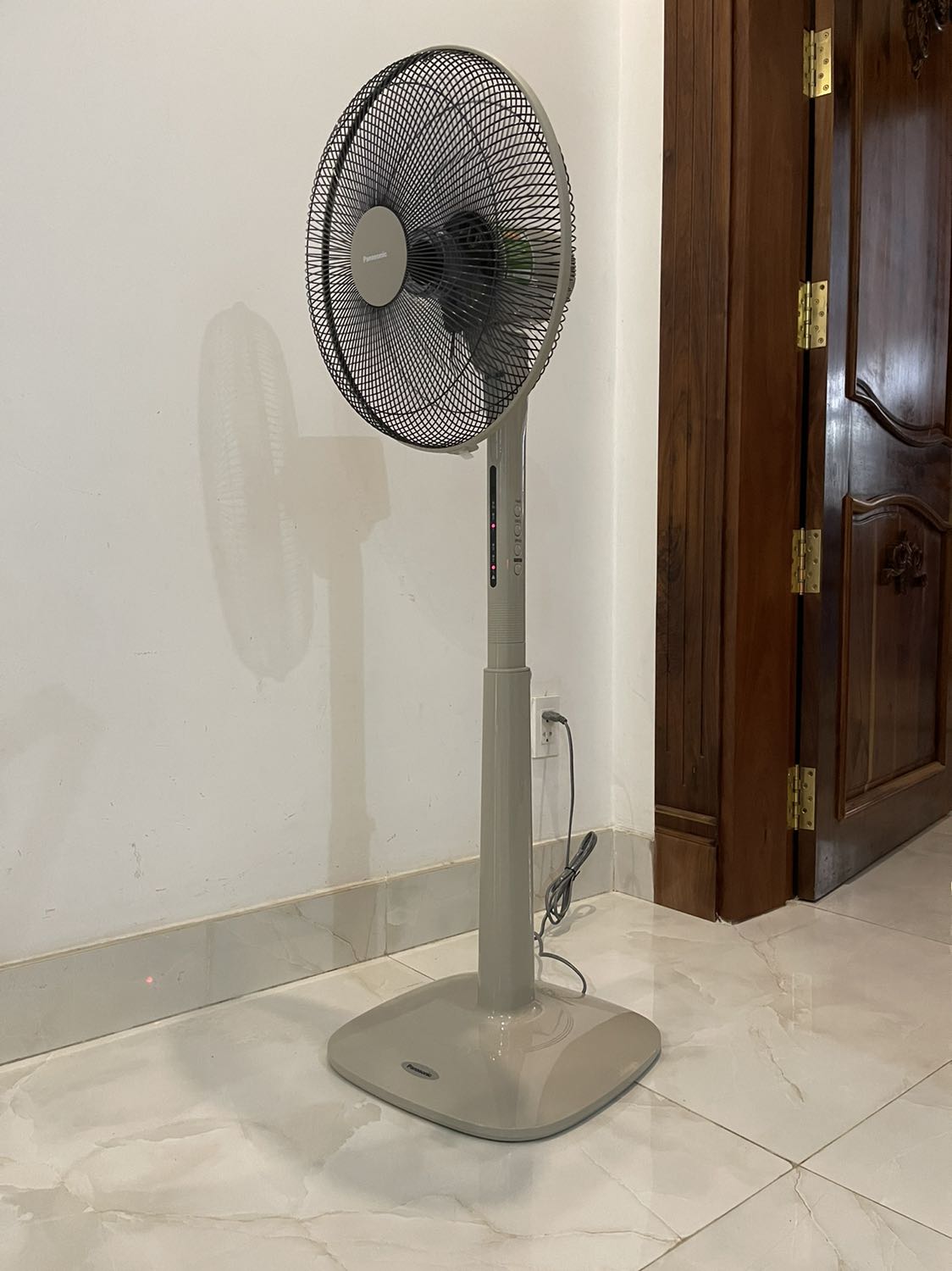 Chắc chắn vô cùng, chạy êm, màu sang trọng. Chắc mua cái nữa hihi