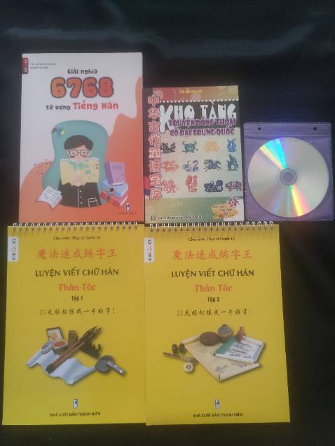 Giao hàng đúng hẹn. Đóng gói cẩn thận. Hình thức sách tốt, nội dung hay, hữu ích cho người học tiếng Hoa.
