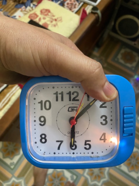 Pin chạy tốt,sạc đầy dùng để chạy đồng hồ được mấy ngày chưa thấy hết.