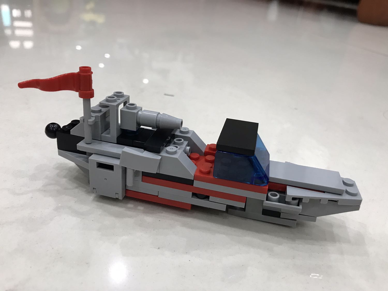 Hài lòng, tuy thiếu 1 ít chi tiết nhỏ,