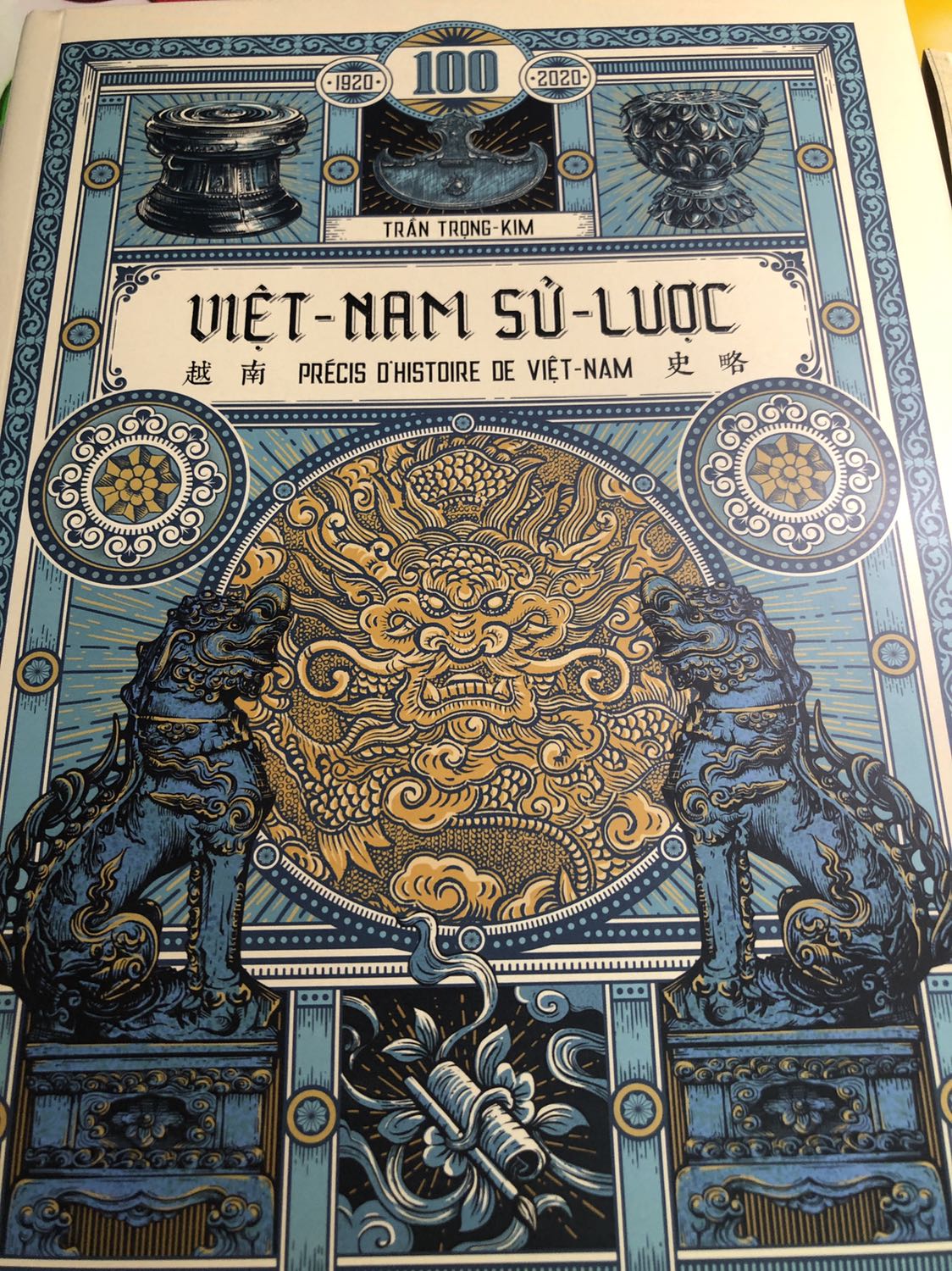 Nội dung hay, rõ ràng. Rất nên đọc. Người Việt đọc sử Việt. 
Fahasa đóng gói kĩ, không móp. Giao hàng nhanh và lịch sự. Đông A làm sách lúc nào cũng xịn.