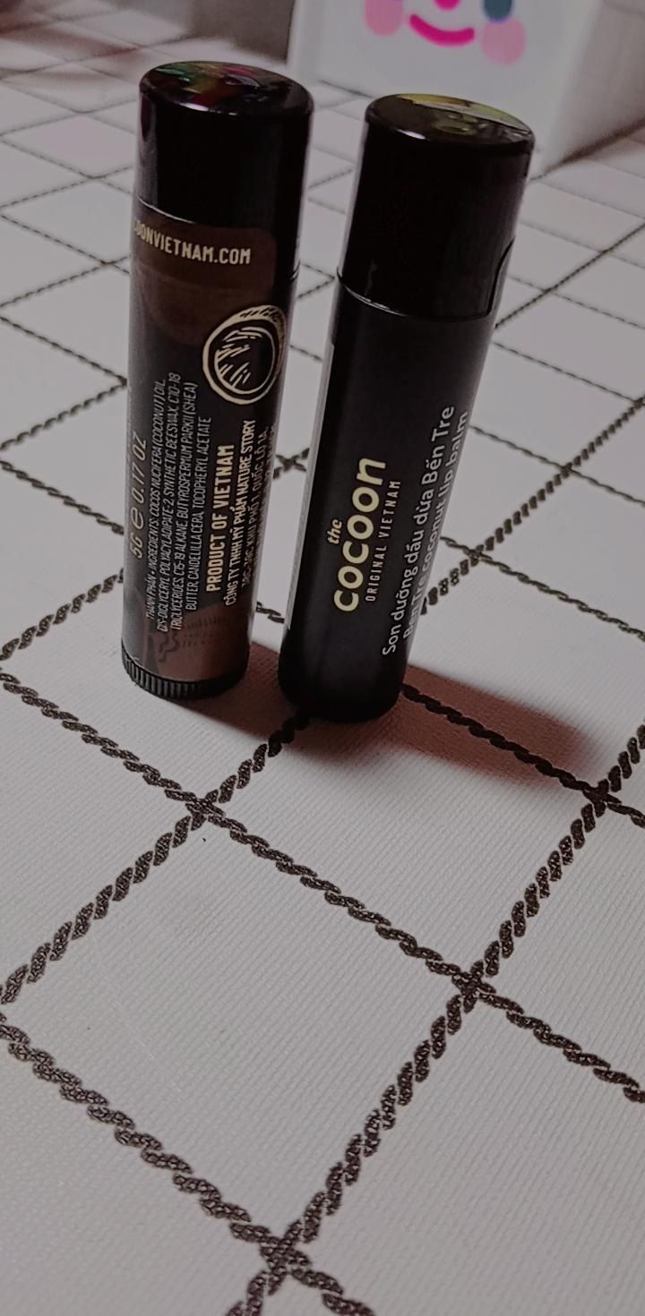 shop chuẩn bị hàng nhanh,giaoo nhanh hơn dự kiến,shipper nhiệt tìnhh,son dưỡng làm cho môi mìn cảm giác khô khô s á,dưỡng cũngg tạm ổn,shop gói hàng kĩ,giá kháa rẻ nhma mình khôngg ưng chất son choo lắmm,date xa lắmm nha:v