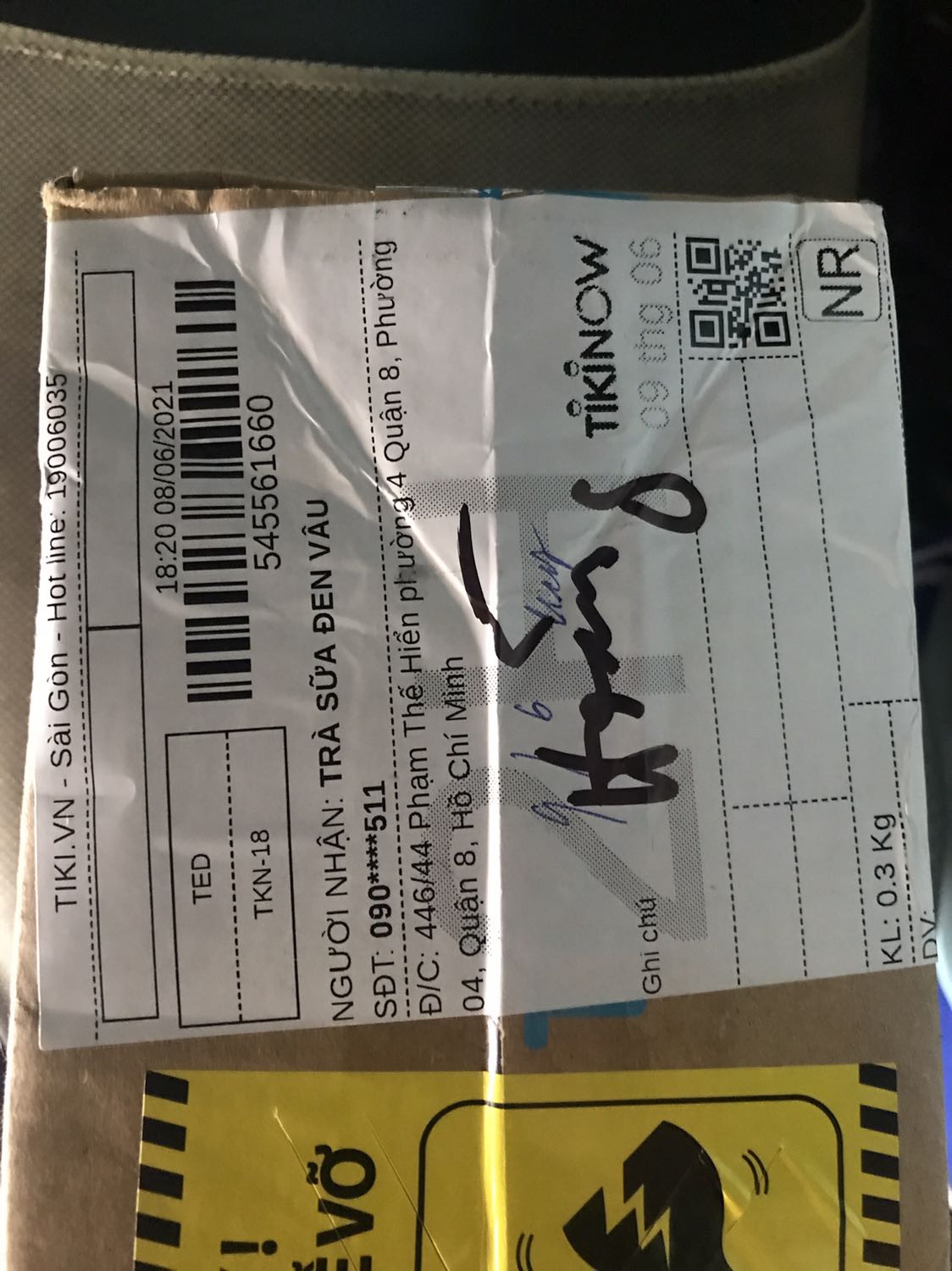 Cửa hàng làm mất uy tín ...giao không đúng hàng , trên app đăng hình kích sóng wifi 4 đèn led , lúc giao thì loại 2 đèn Rất yếu... Mạng nhập chờn