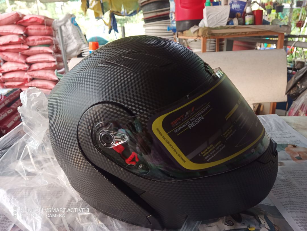 Giao hàng nhanh hơn dự kiến, nón chắc chắn, tầm giá này thì quá tốt rồi, đóng gói kĩ càng, có đầy đủ tem phiếu bảo hành, sẽ ủng hộ shop thêm.