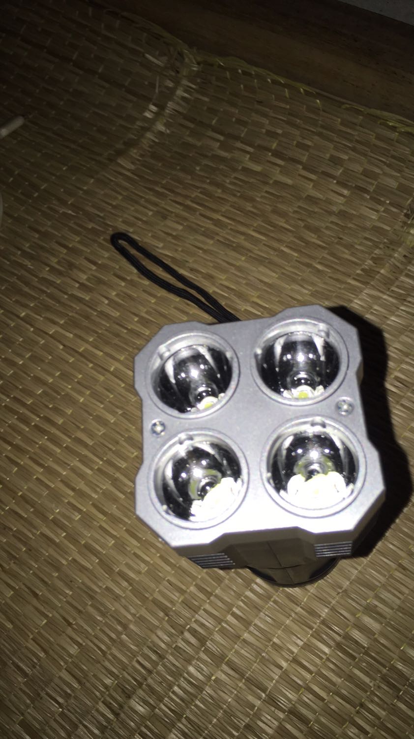 Đúng hàng đúng sản phẩm
Chất lượng cũng tạm ổn 
Mỗi cái giao hàng hơi lâu
Nói chung là cũng ok.