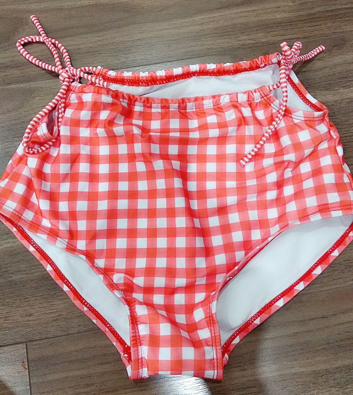 mẫu đẹp, thiết kế dễ thương và gợi cảm                                                                               .