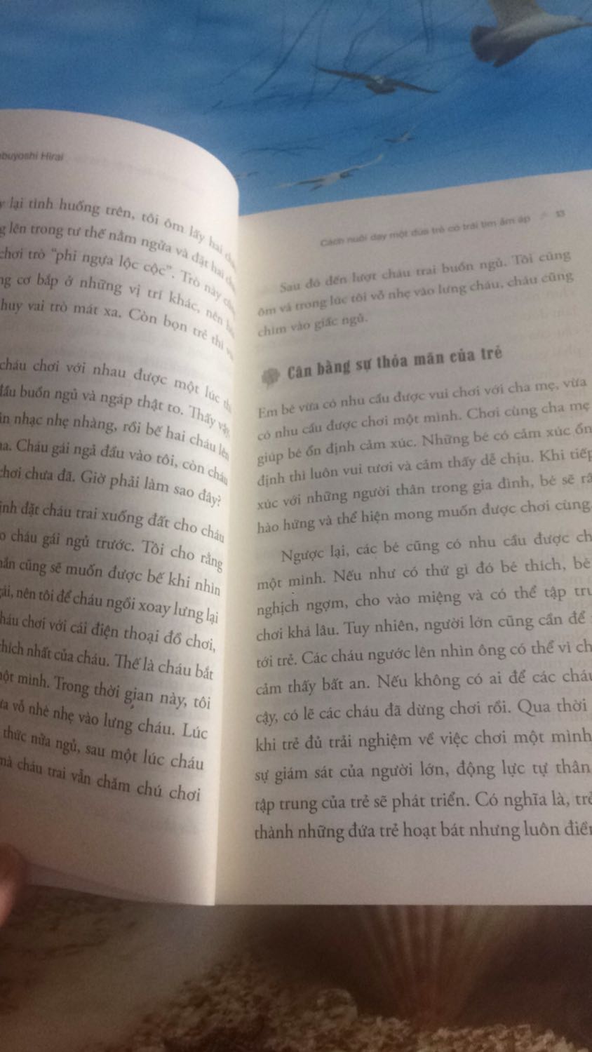 Sách mới, bìa đẹp, giấy đẹp. Vừa nhận sách đã đọc luôn không dứt được. Thực sự nội dung quá hay và phù hợp với mình. Cảm ơn tiki đã giao hàng nhanh chóng, anh giao hàng đẹp trai thân quen :))