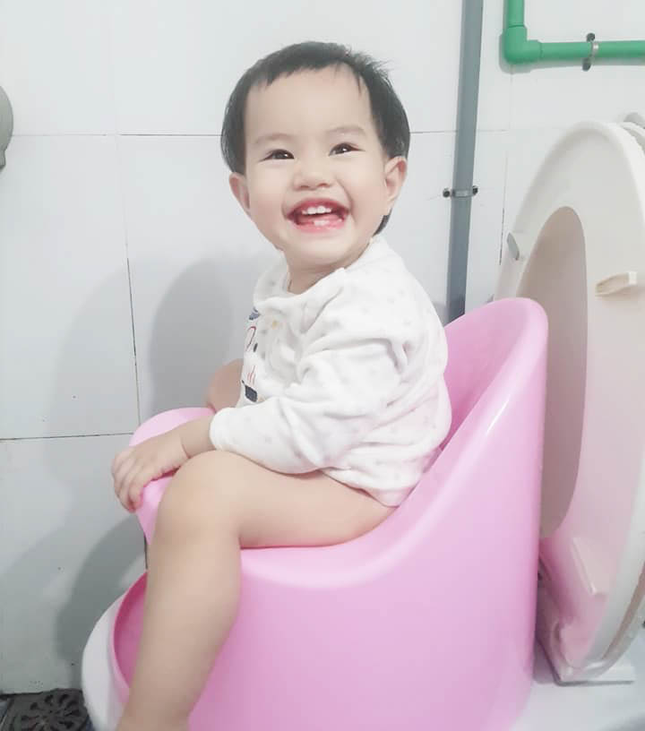 Bô Vệ Sinh Cho Bé Đa Năng - Bô Rửa Trẻ Em Boom Potty Hàng Chính Hãng 16