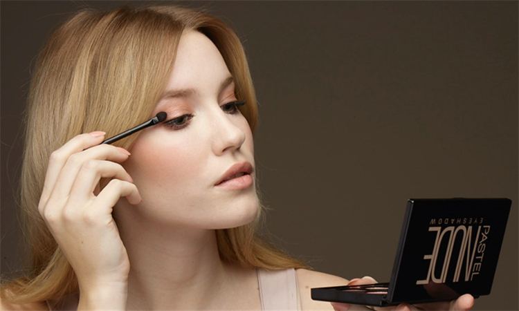 Phấn Mắt Nude Pastel