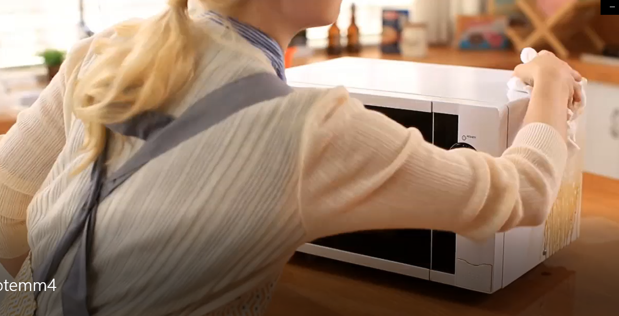 Chai Xịt Tẩy Diệt Khuẩn Đa Năng Vo.Temm (600ml)