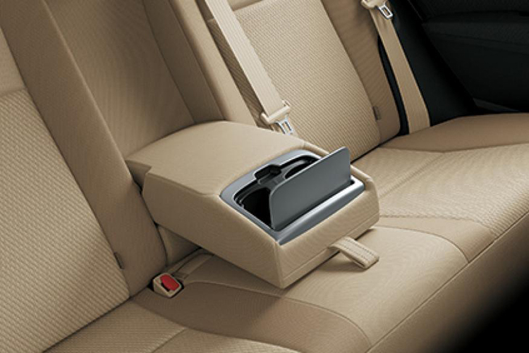 Xe ô tô COROLLA ALTIS 2.0V SPORT (CVT)