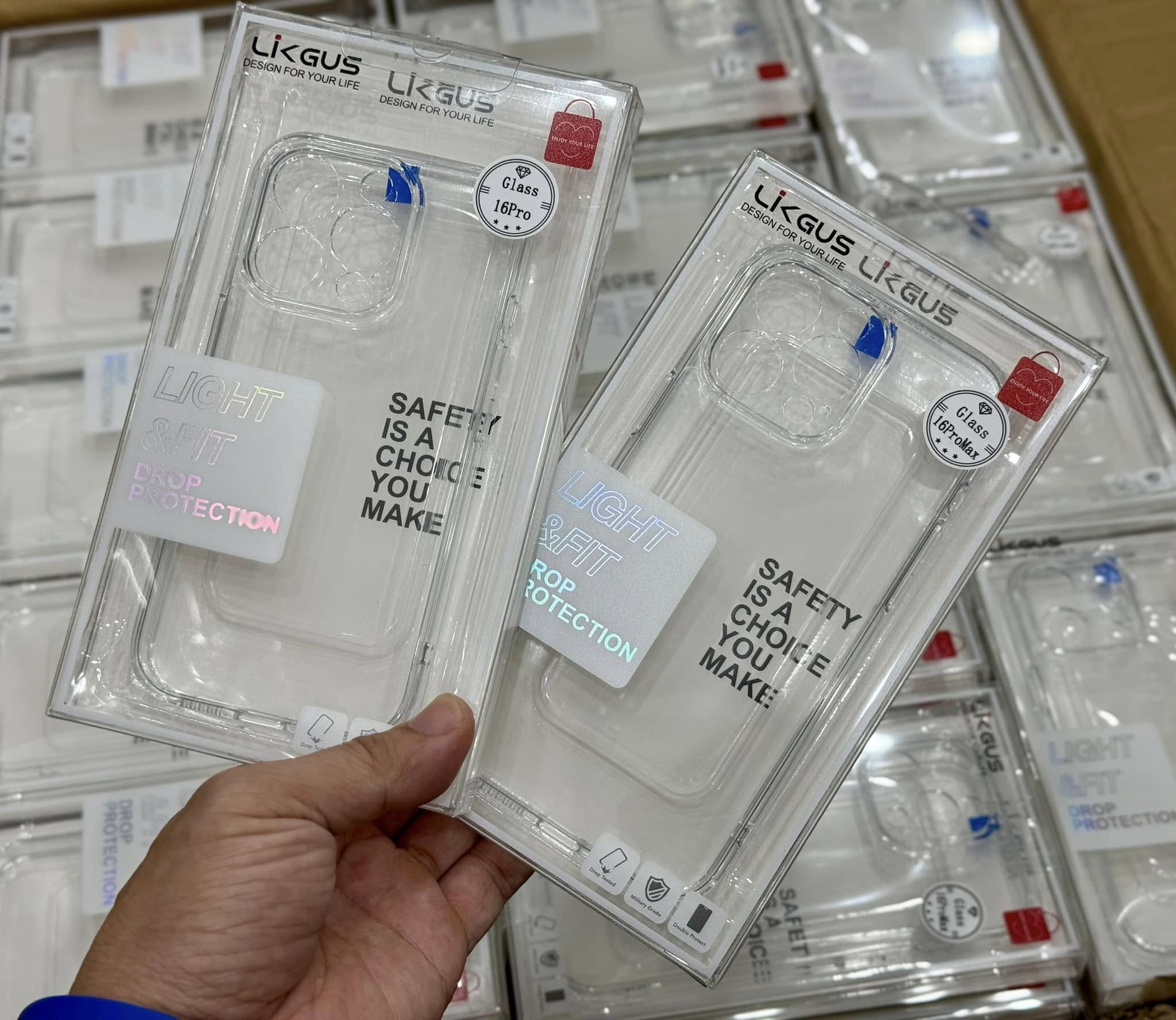 Ốp lưng cho iPhone 16 Pro Max, iPhone 16 Pro, iPhone 16 Plus, iPhone 16 hiệu LIKGUS trong suốt bảo vệ camera, chống ố, chống sốc cao cấp - Hàng chính hãng.