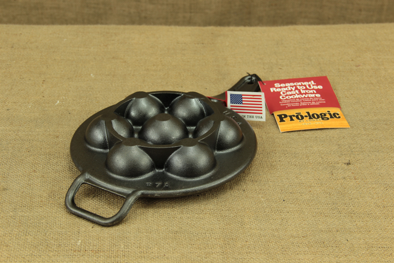 Chảo gang Lodge nướng bánh khọt