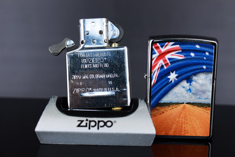 Bật Lửa Zippo 200 Flag And Landscape
