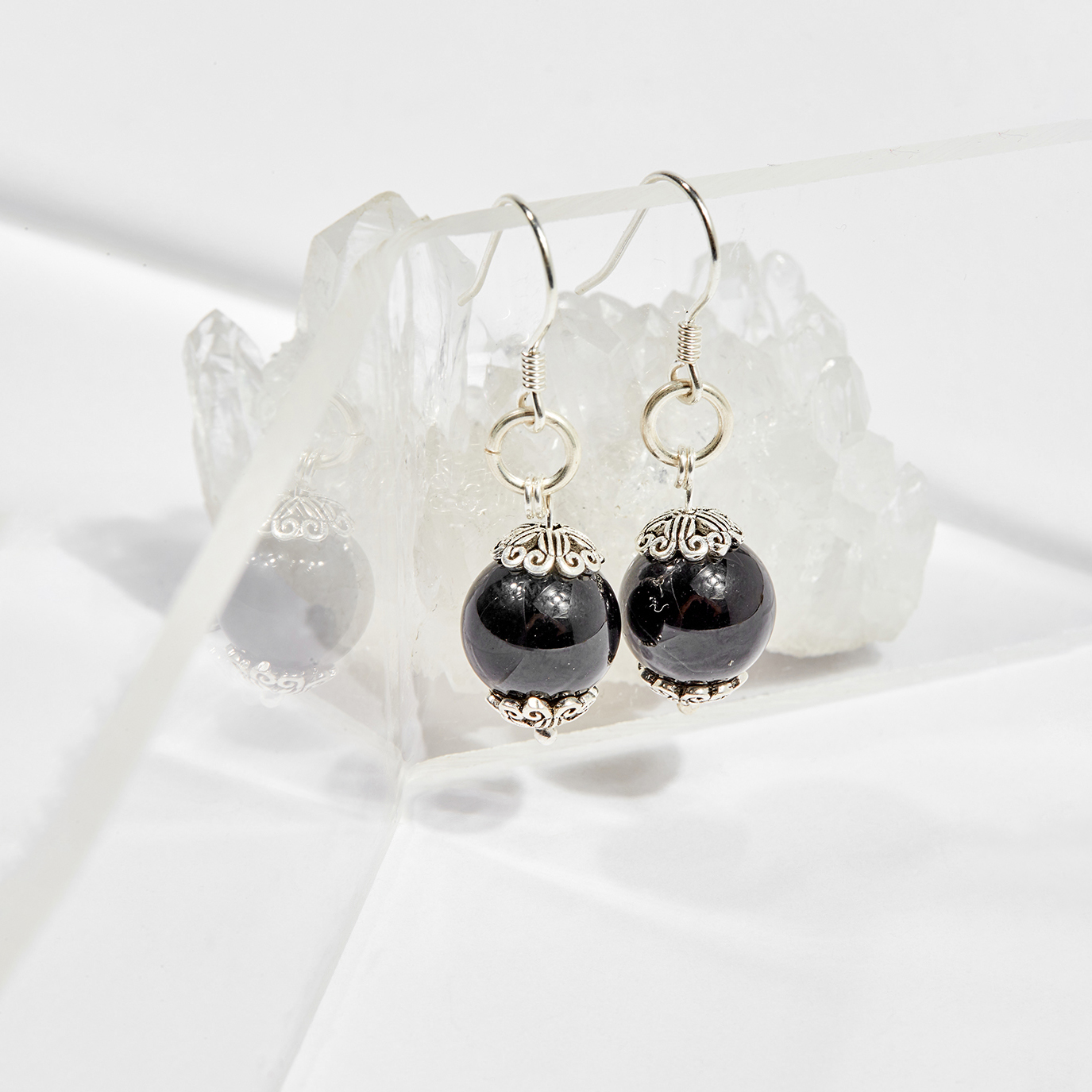 Bông tai đá obsidian 10mm mệnh thủy , mộc - Ngọc Quý Gemstones