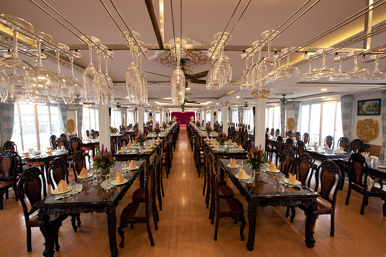 Voucher ăn tôi tại du thuyền Hòn Ngọc Viễn Đông - Indochina Junk  trên sông Sài Gòn