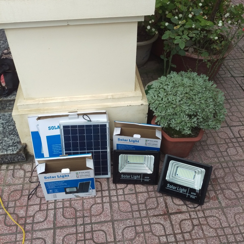 Đèn năng lượng mặt trời DK310 40W