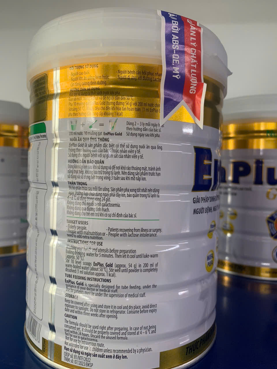 Sữa bột ENPLUS GOLD (900g)- Hãng Nutifood, sữa dinh dưỡng giành cho người trưởng thành, đặc biệt cho người ốm cần phục hồi sức khỏe-tặng khăn đa năng mềm mịn