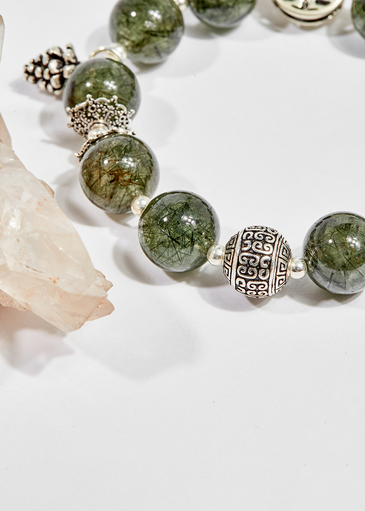Vòng tay phong thủy đá thạch anh tóc xanh charm hoa hồng 12mm mệnh hỏa , mộc - Ngọc Quý Gemstones