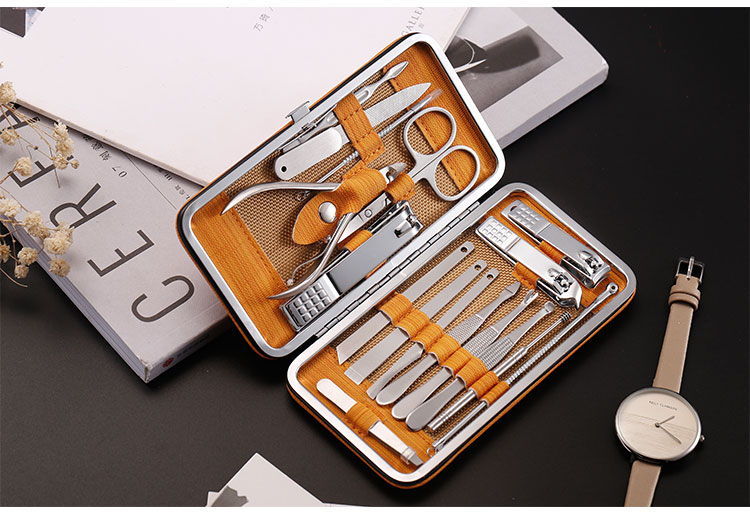 Bộ Dụng Cụ Chăm Sóc Móng storc RTN17-6393