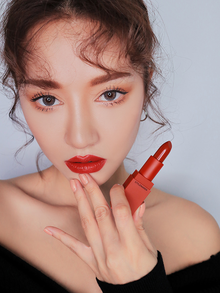 Son Thỏi Lì 3CE Red Recipe Original Lip Color - 211 Dolly