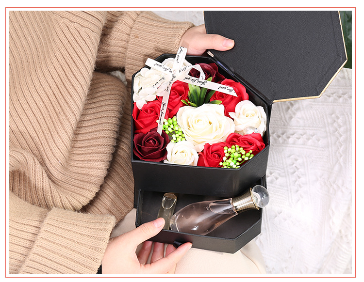 quà 8 3 tặng người yêu