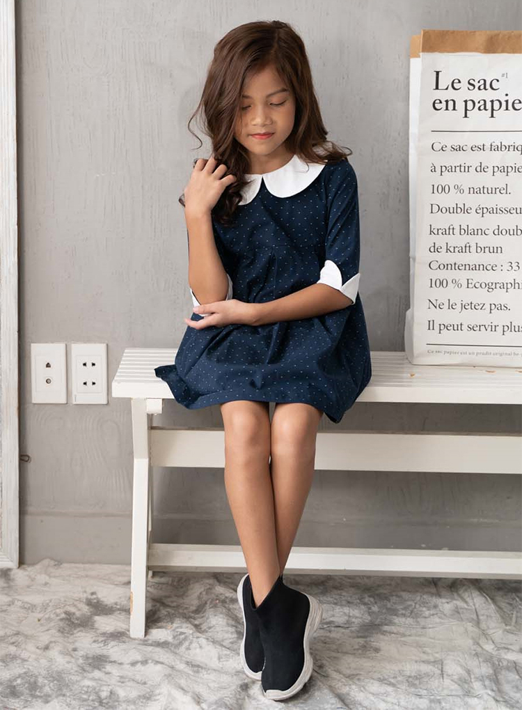 Đầm Bé Gái Xanh Đen Tay Lửng Cổ Sen Trắng KIKA GND-0002