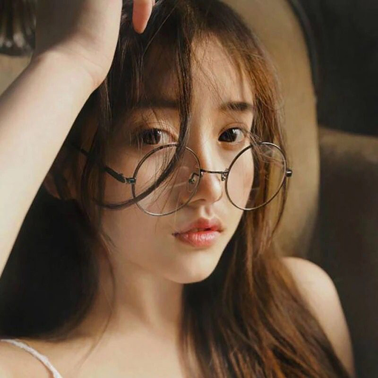 Mắt Kính Gọng Tròn Retro