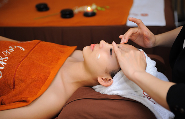 Liệu Trình Tắm Trắng Tại Bee Spa