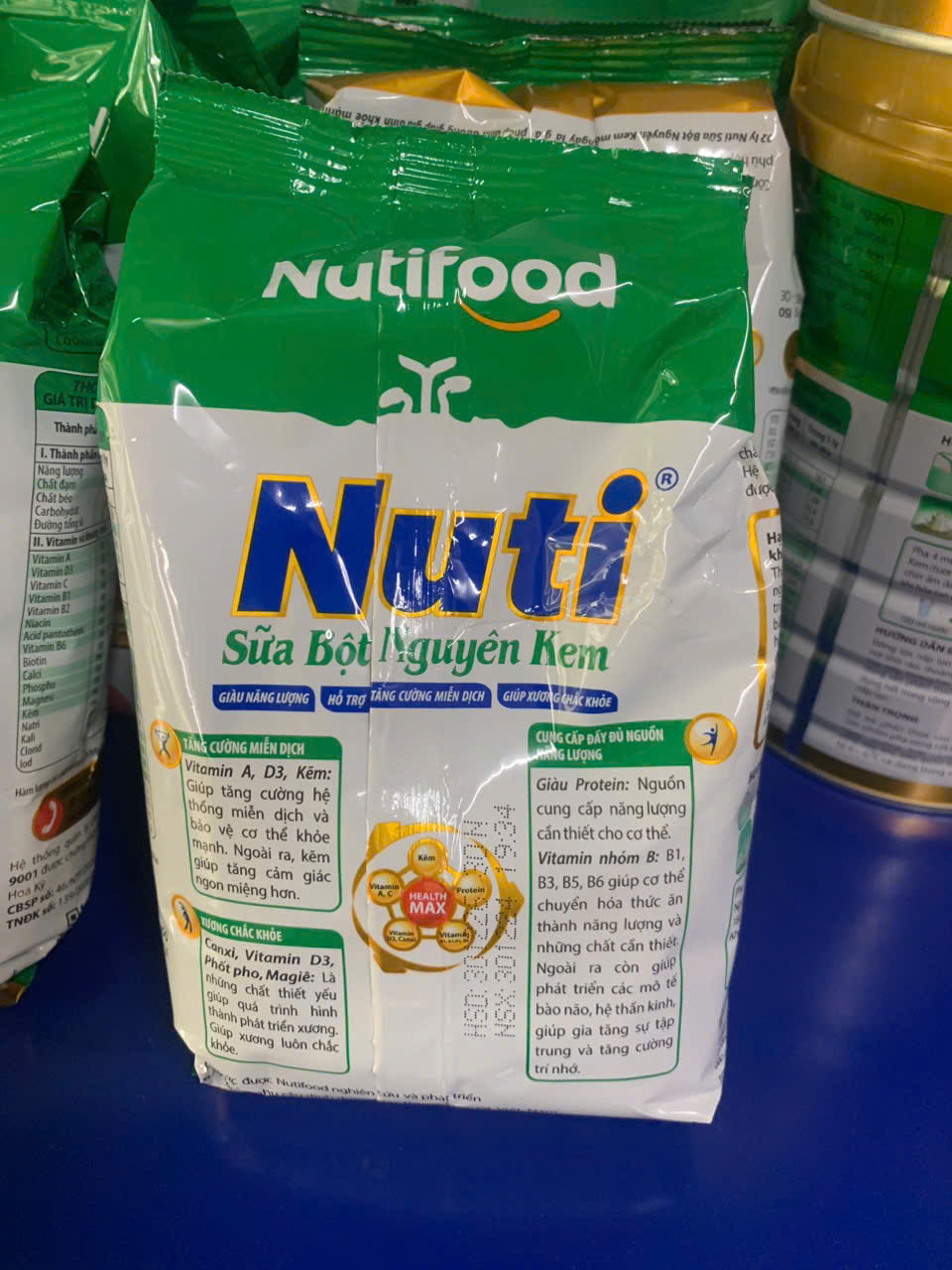 Sữa Bột Nguyên Kem Nutifood Túi 400g – Dinh Dưỡng Cho Cả Gia Đình – Tặng Kèm Khăn Mềm Mịn – Hàng Chính Hãng