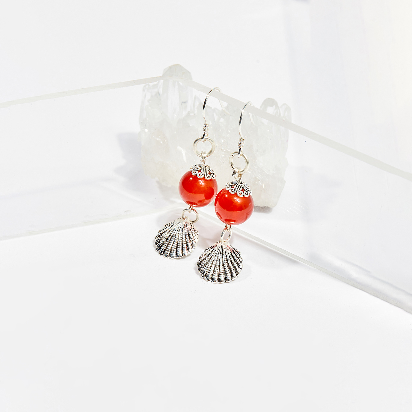 Bông tai đá mã não đỏ charm vỏ sò 10mm mệnh hỏa , thổ - Ngọc Quý Gemstones