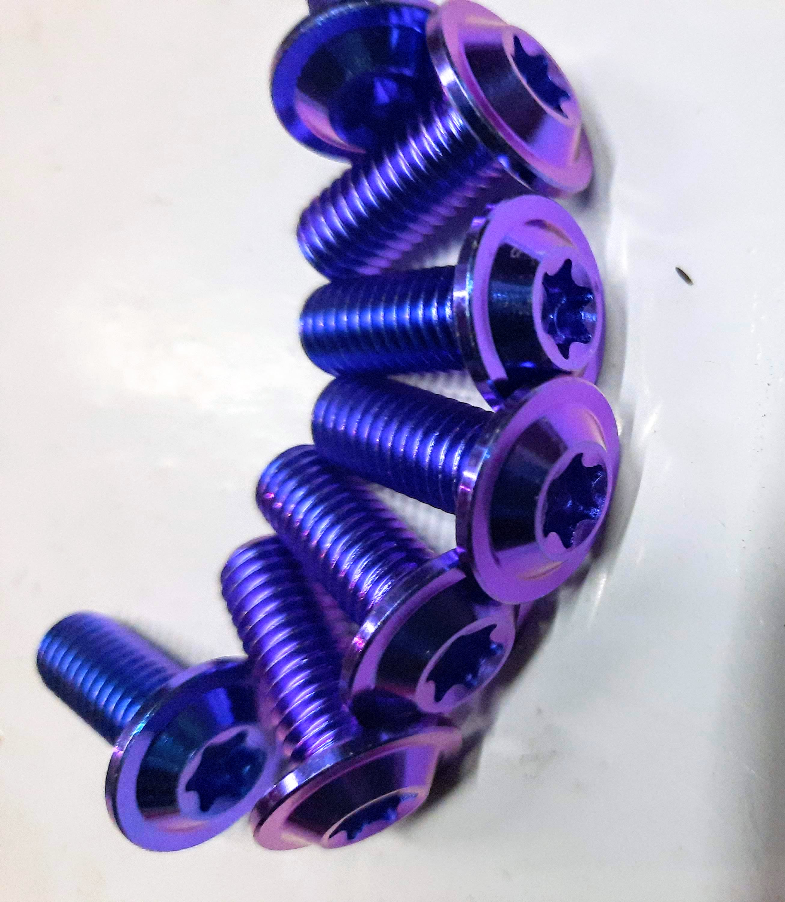 BỘ 4 ỐC ĐĨA TITAN 8 LI x 20mm