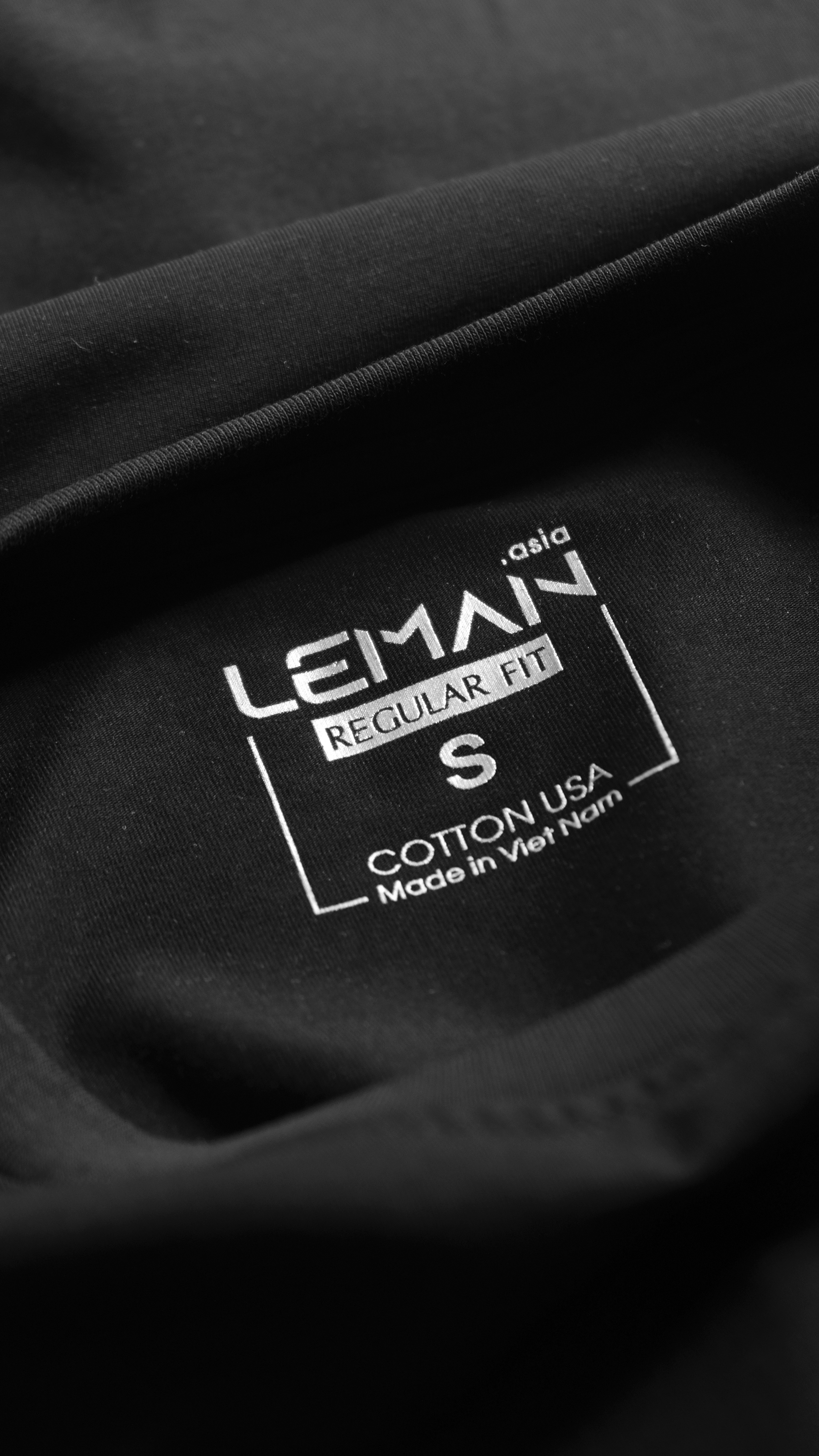 Áo thun nam T-Shirt Leman Cotton Compact màu đen Regular Form