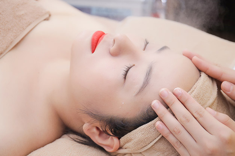 Liệu Trình Trị Thâm Bằng Serum Vitamin C Obagi  Tại Thiên Ngân