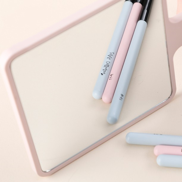 gương cầm tay vuông 2