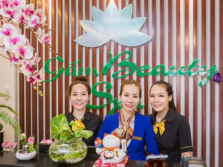 Massage Tinh Dầu Kết Hợp Đá Nóng Thư Giãn Toàn Thân - Hồng Gấm Spa